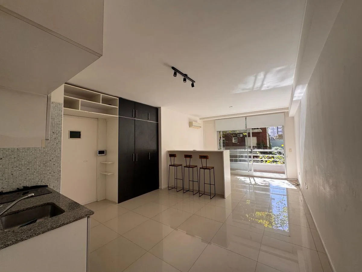 Kitnet de 37 m² com varanda em Palermo Soho