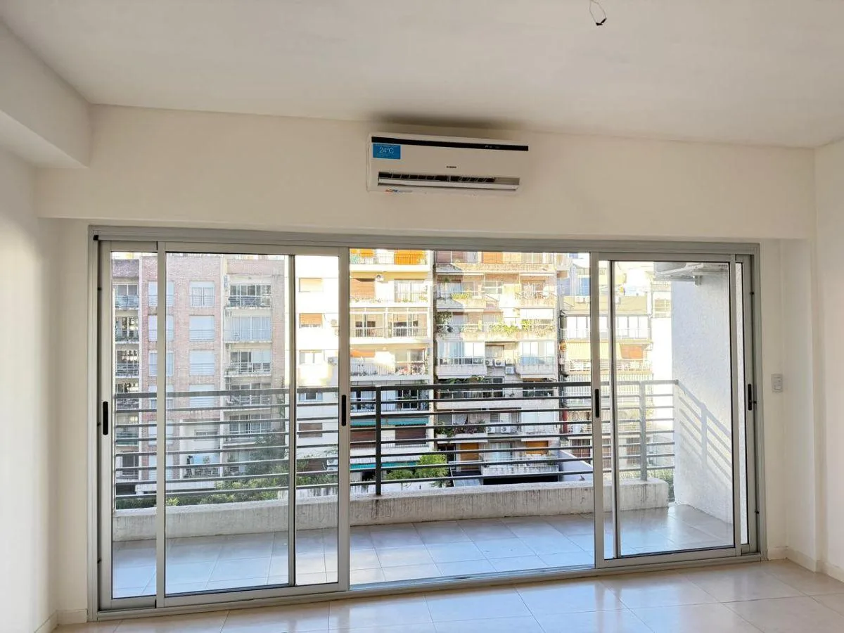 Apartment with balcony in Belgrano