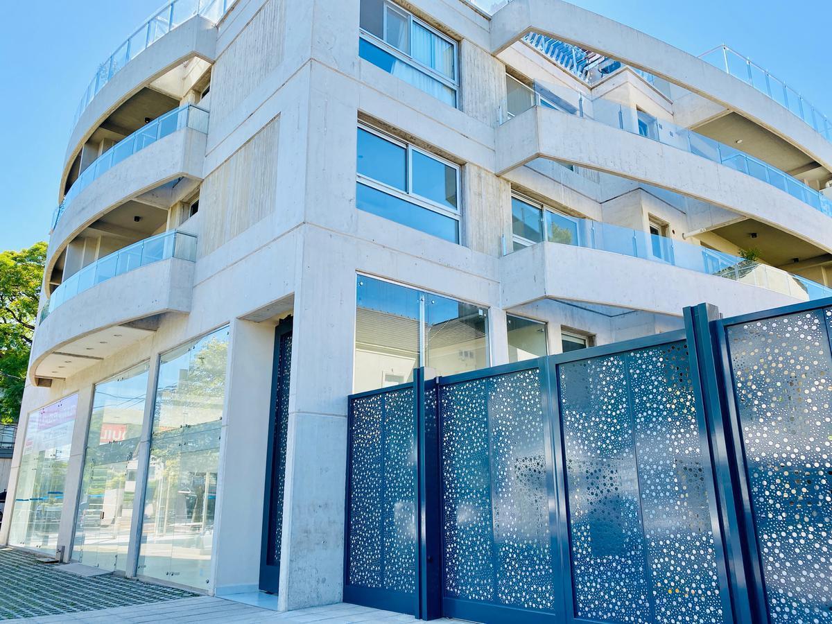 Apartamento de dois ambientes com vaga coberta em Martínez