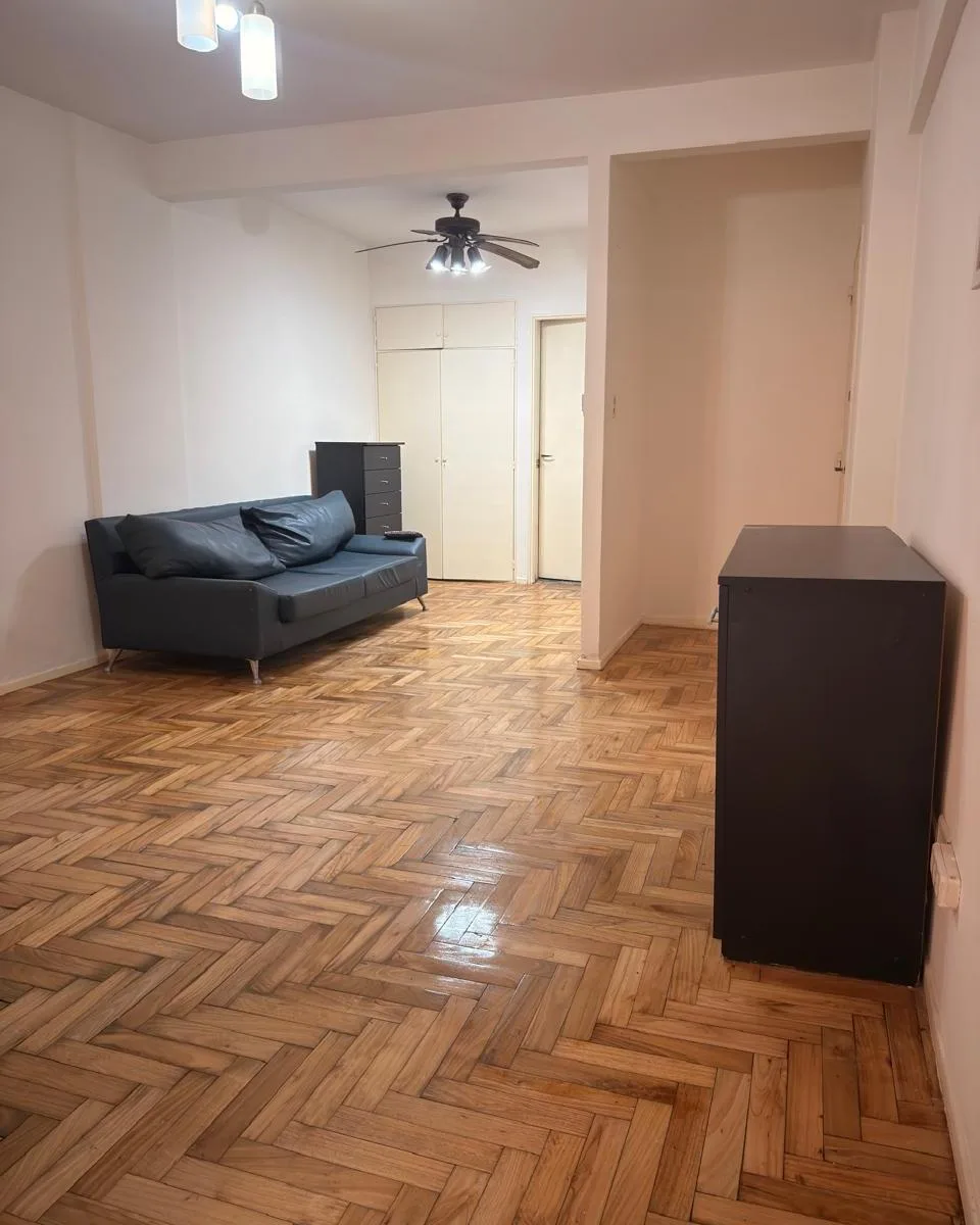 Квартира-студия в Balvanera с балконом