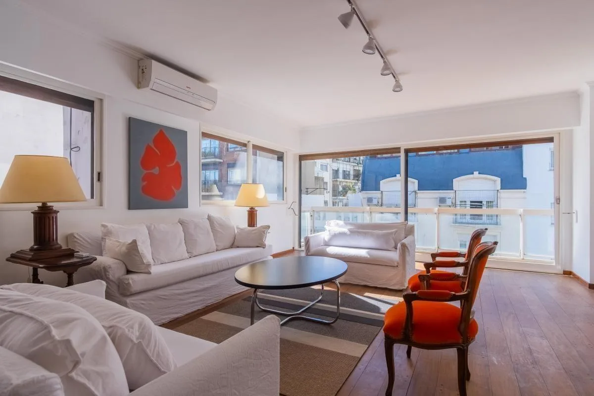Apartamento mobiliado de 3 dormitórios em Retiro