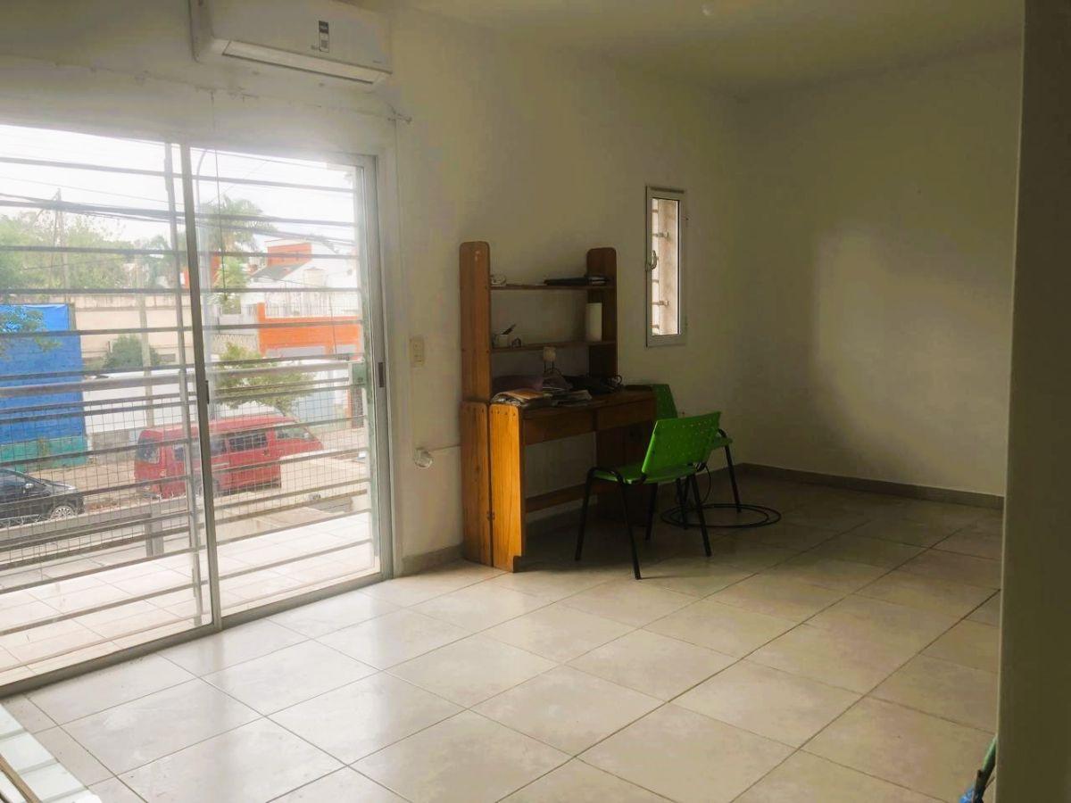 Departamento de 2 ambientes con balcón en Villa Real
