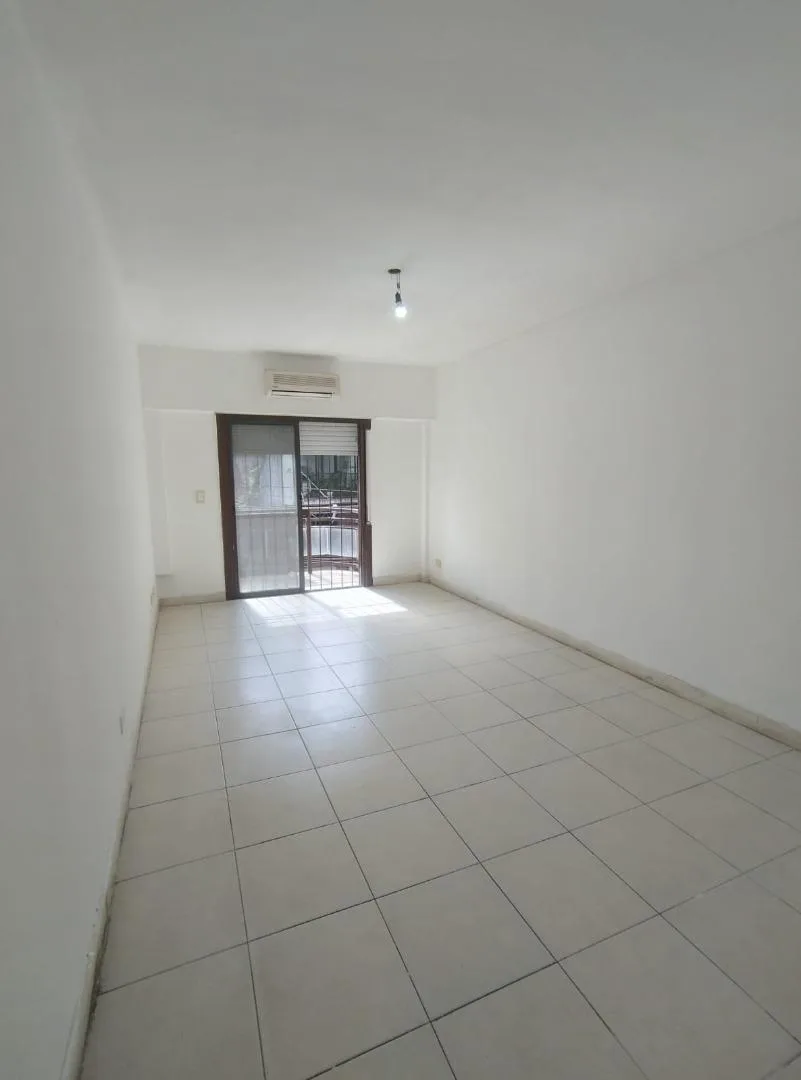 Departamento de 2 ambientes con balcón en San Fernando