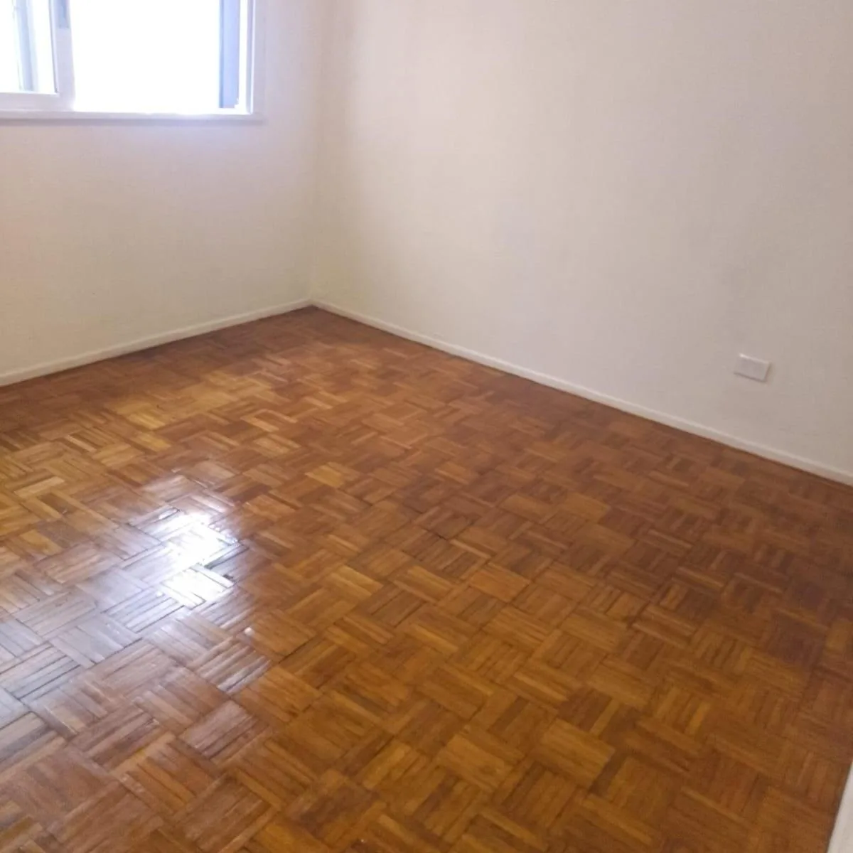Kitnet com cozinha separada em Almagro