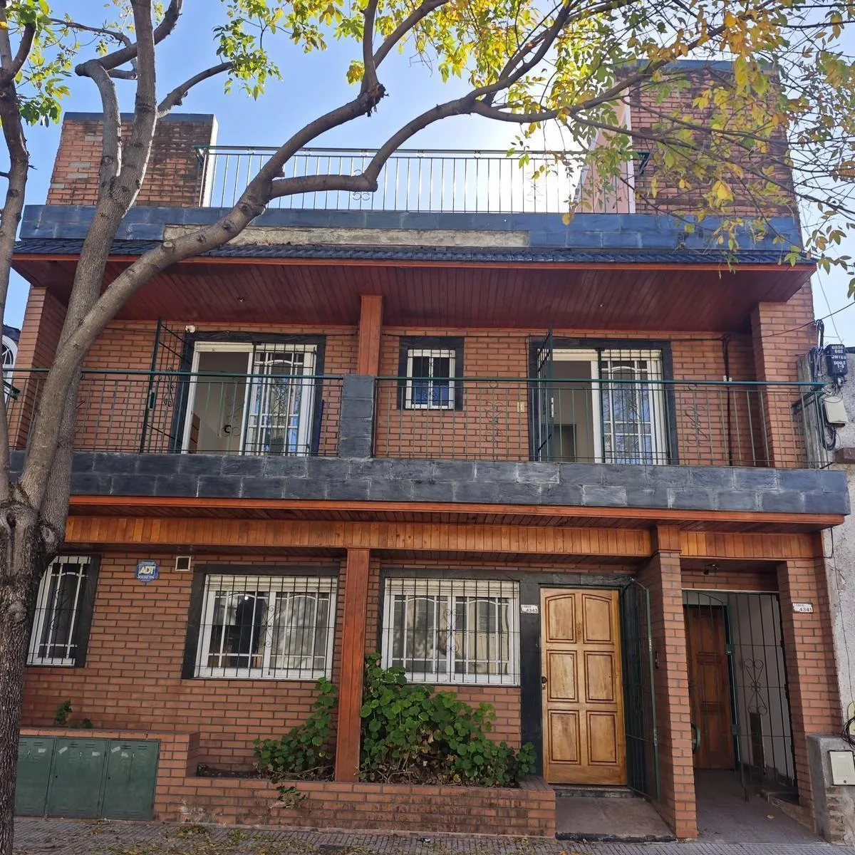 Two-bedroom PH in Floresta