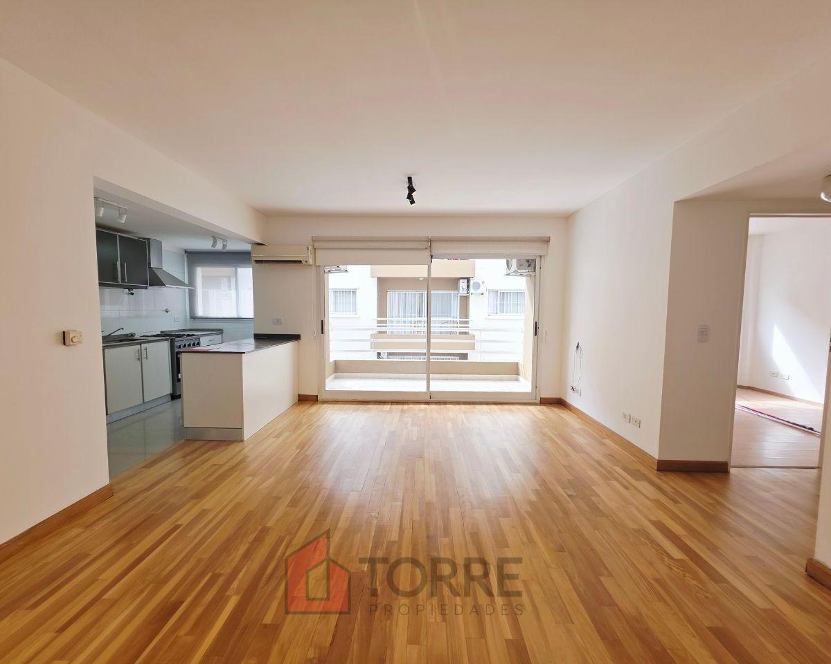 Two-room apartment with covered assigned parking and pool in Martínez