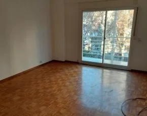 Apartamento de 3 ambientes com varanda em Almagro