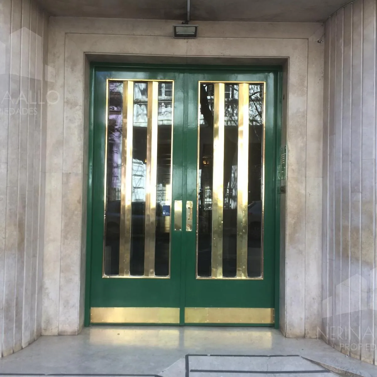 Departamento amoblado de 3 ambientes con dependencia en Monserrat