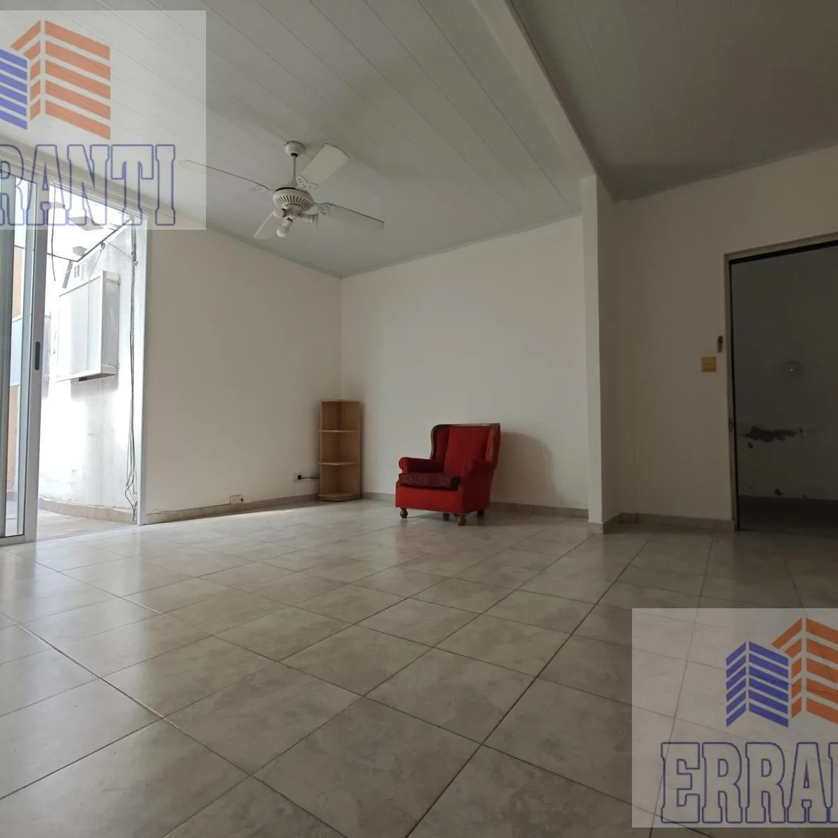 Two-room ground-floor apartment with patio in Caballito