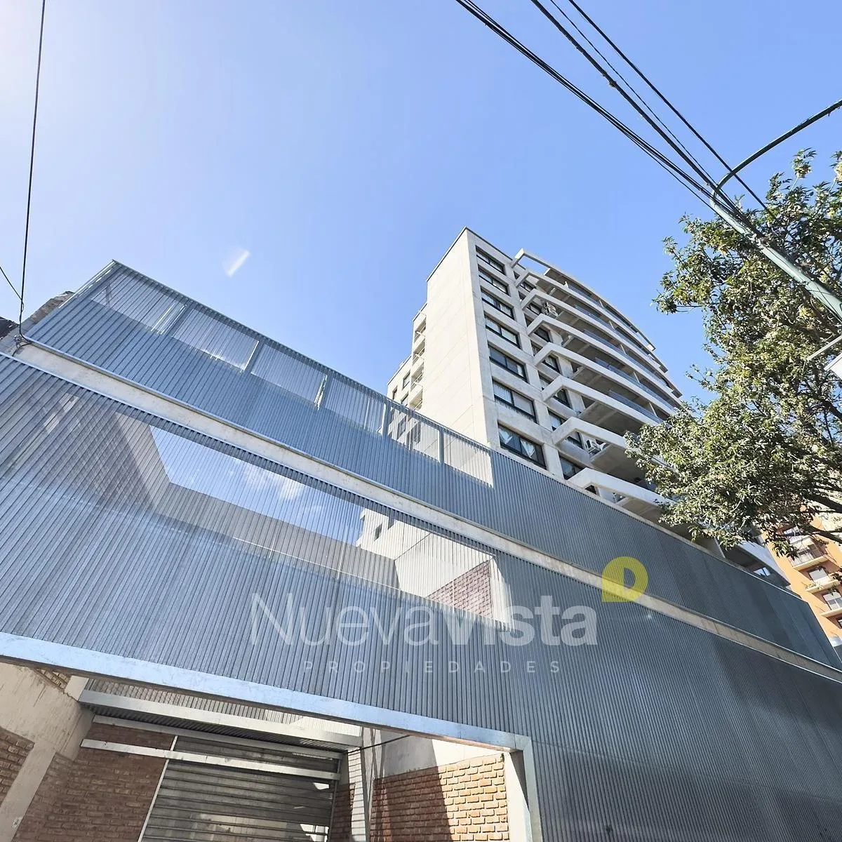 Departamento de 2 ambientes con patio propio en San Isidro