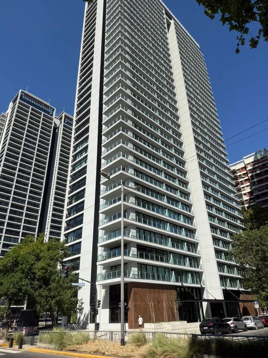 Квартира-студия с балконом в San Telmo