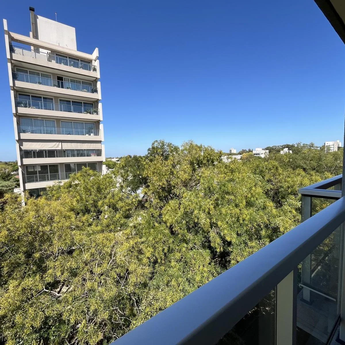 Apartamento com varanda em La Plata