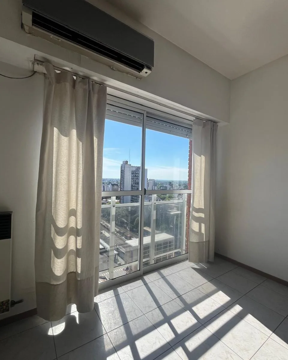 Furnished studio apartment facing Est. Ramos Mejía in La Matanza