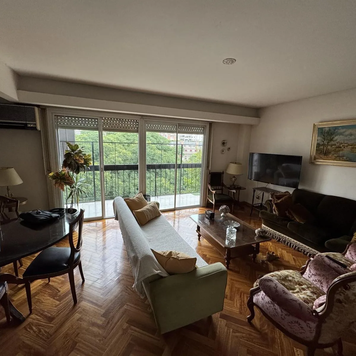 Departamento de 4 ambientes con cochera en Recoleta