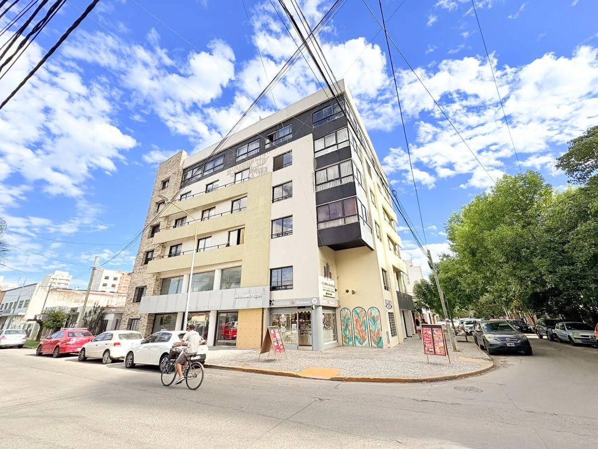 Professional studio apartment for rent in San Miguel centre