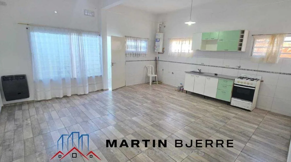 Departamento de 3 ambientes en Ciudad Evita con patio
