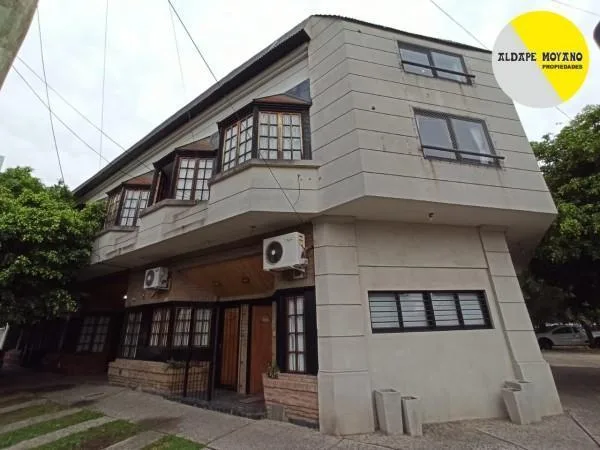 PH com 3 ambientes e entrada independente em Villa Luzuriaga