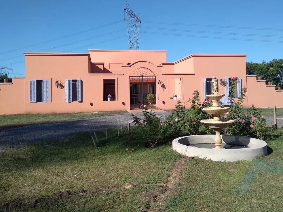 Three-bedroom house in Pilar, La Escondida Manzanares gated community with pool