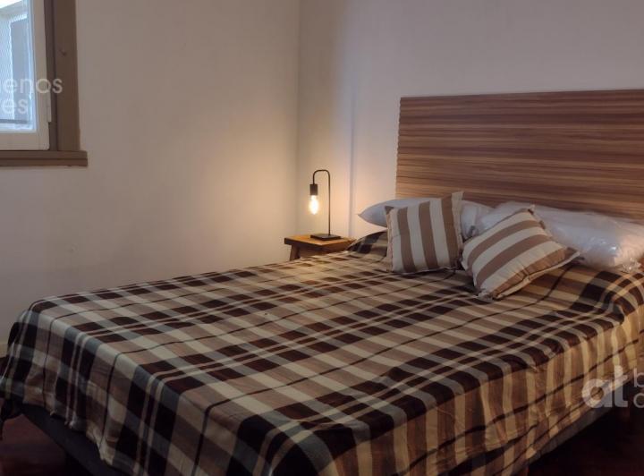 Apartamento de dois ambientes mobiliado em San Telmo