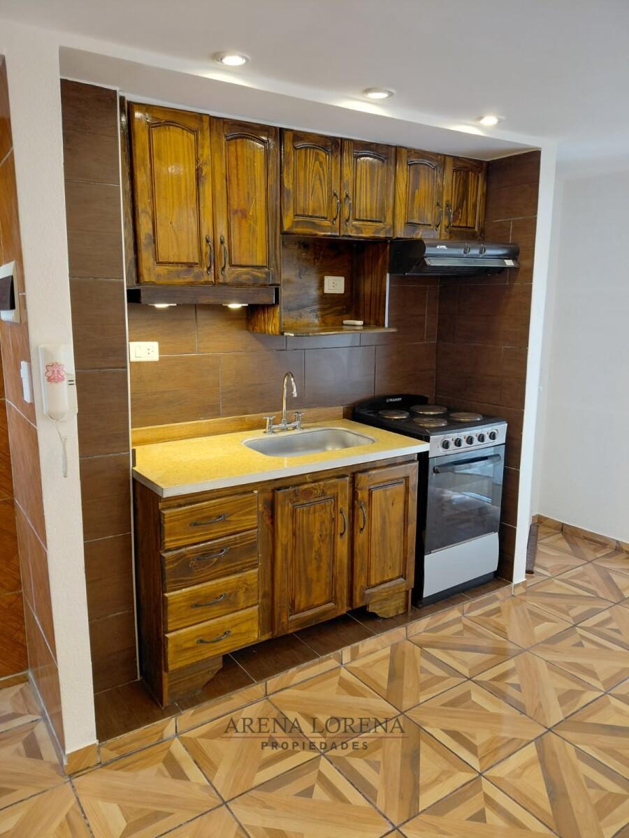 Apartamento de três ambientes sem condomínio em Ituzaingó