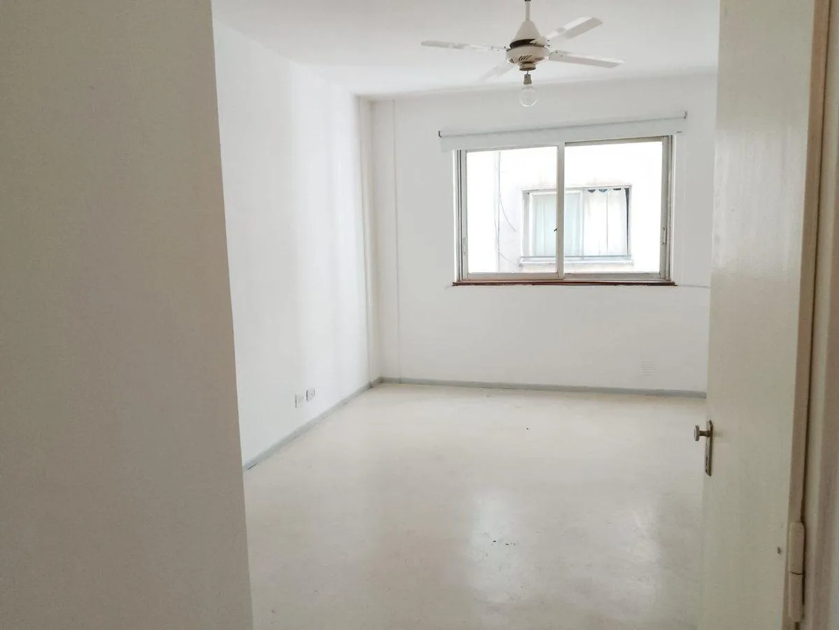 Kitnet de frente para a Plaza Libertad em San Nicolás