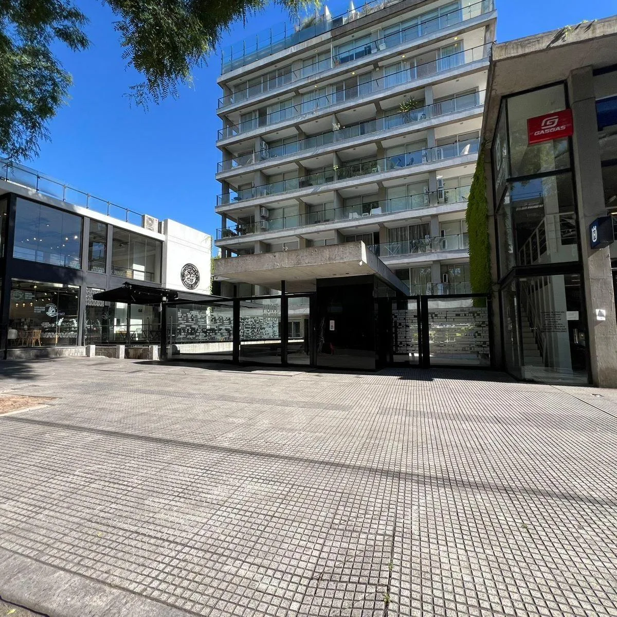 Меблированная квартира-студия с балконом и парковочным местом в Palermo