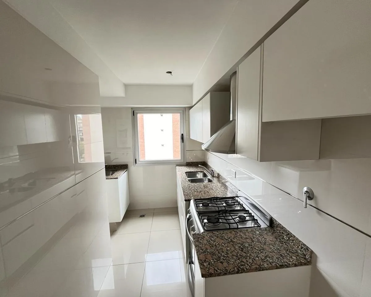 Departamento de 2 ambientes con balcón en Morón