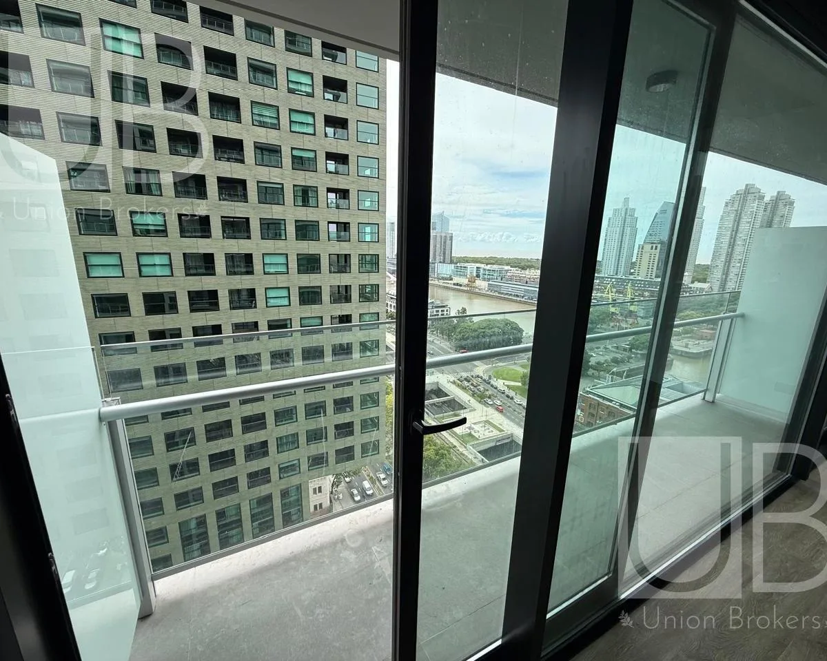 Monoambiente con balcón en San Telmo