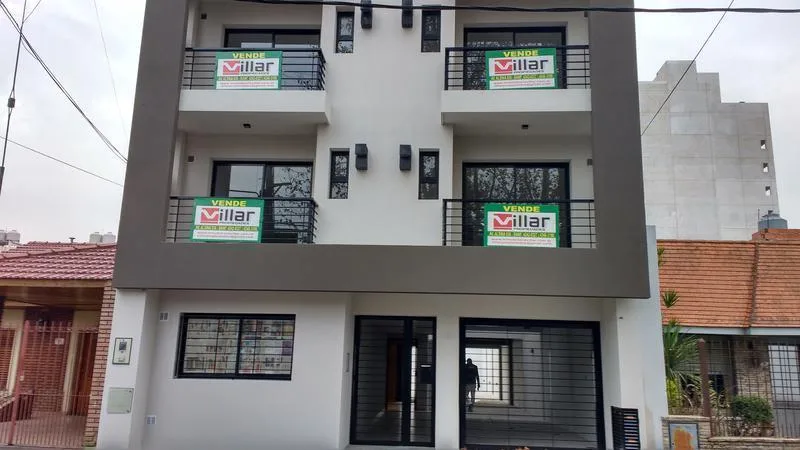 Two-room apartment with balcony in Banfield Este (Lomas de Zamora)