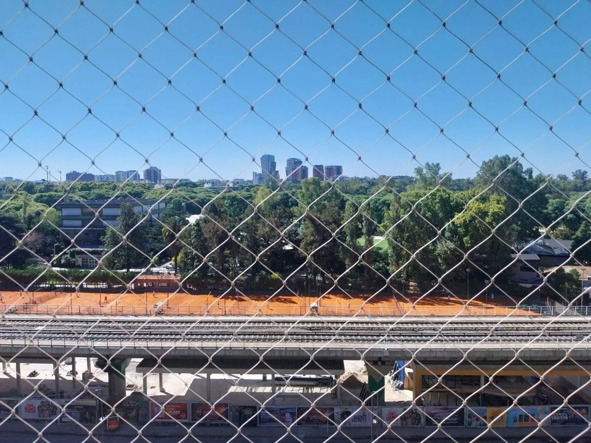 Apartamento com 4 dormitórios no Belgrano, de frente para a Av. Libertador