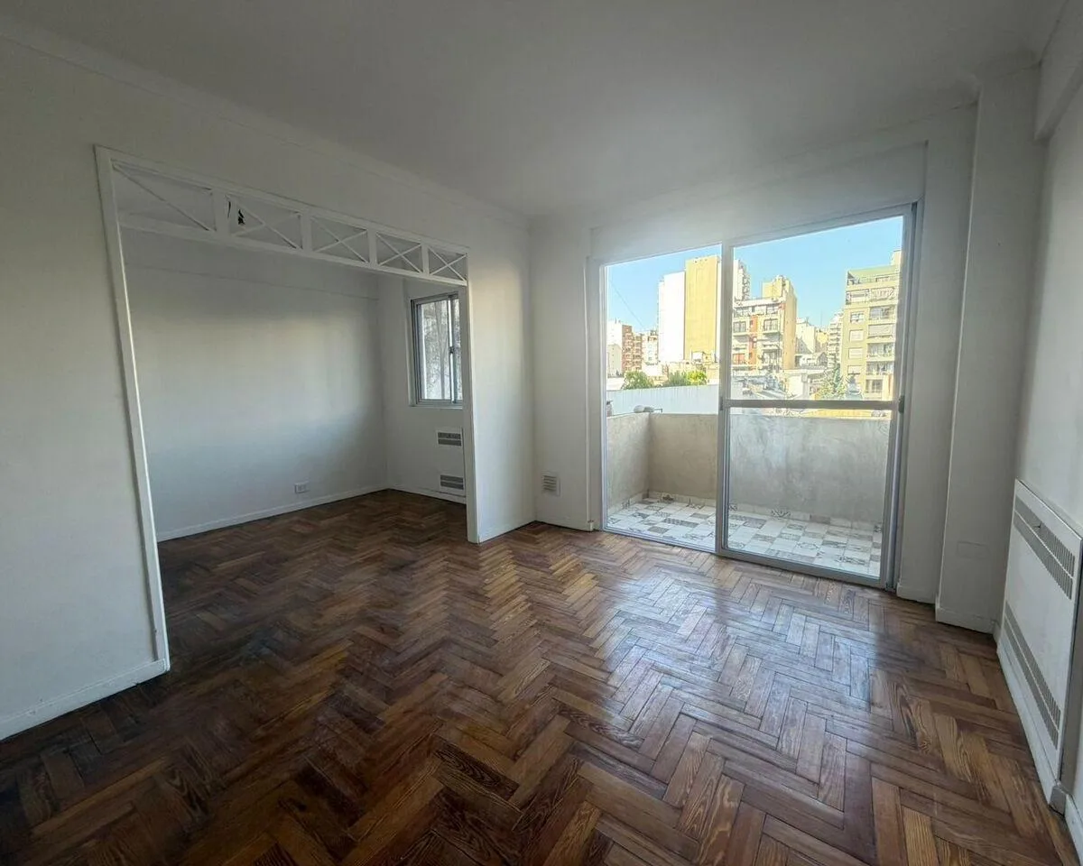 Kitnet divisível com varanda em Caballito