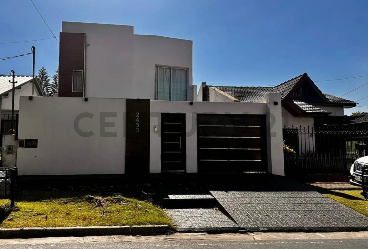 Alquiler Duplex 3 Ambientes con Cochera y Parrilla