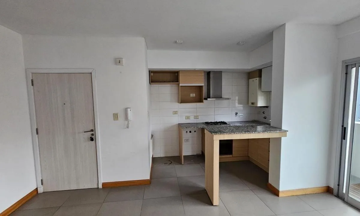 Departamento de 2 ambientes con cochera en Quilmes