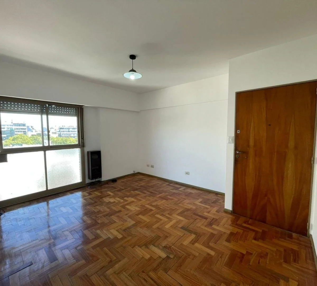 Квартира-студия с комнатой на улицу в Saavedra