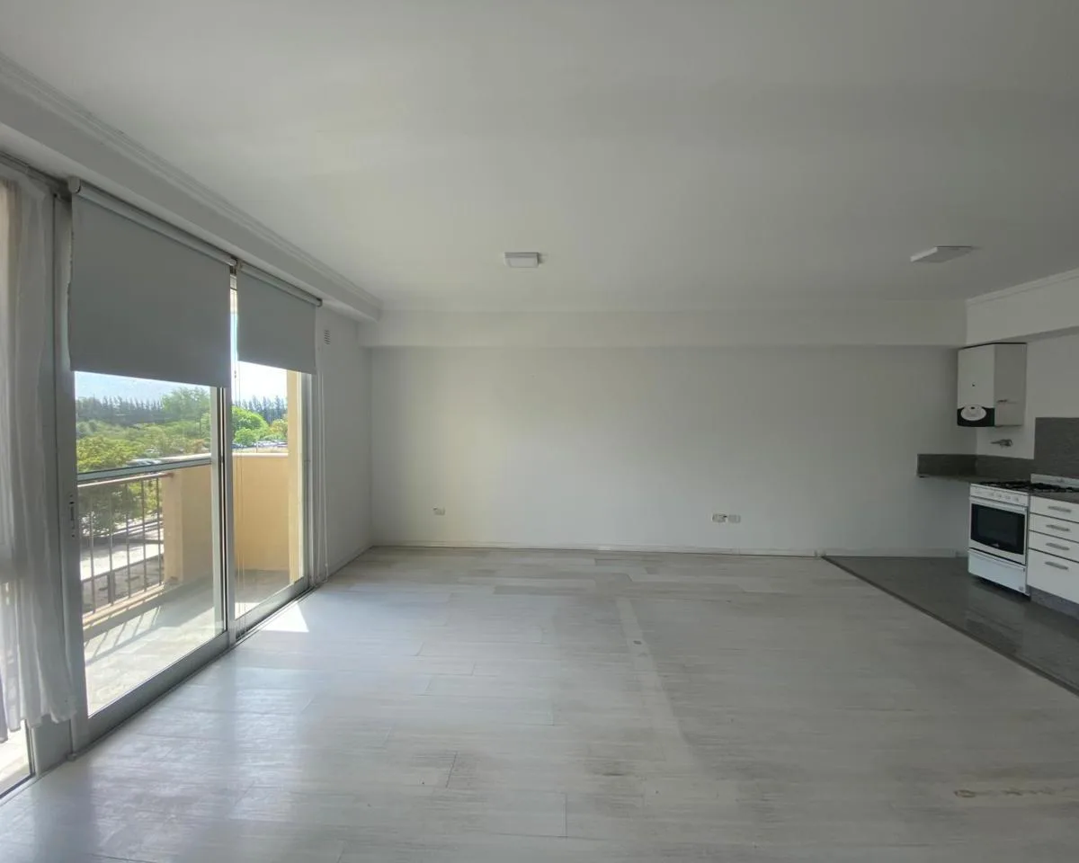 Studio apartment with pool and parking in Tigre