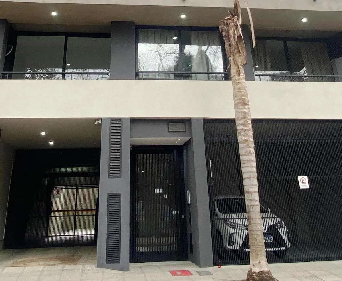 Monoambiente a estrenar con patio en Villa del Parque