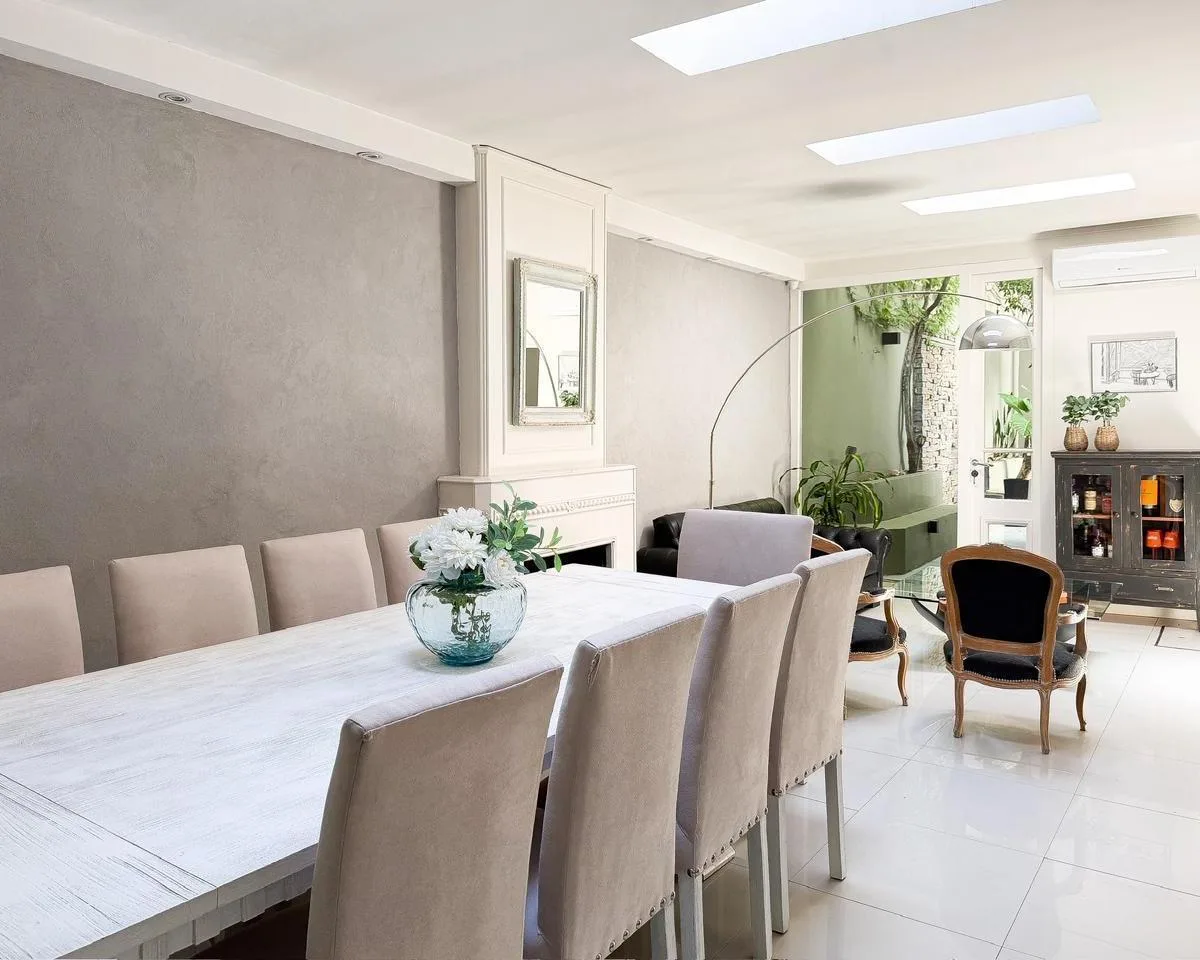 Дом с 4 спальнями в Caballito