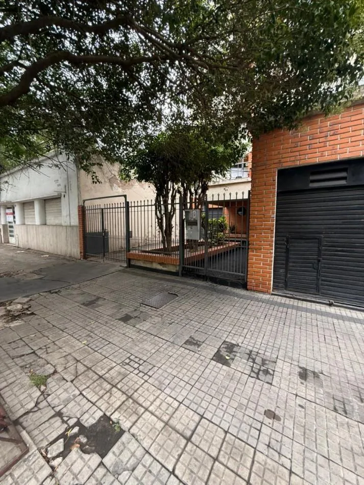 Apartamento de dois dormitórios com vaga de garagem em La Plata