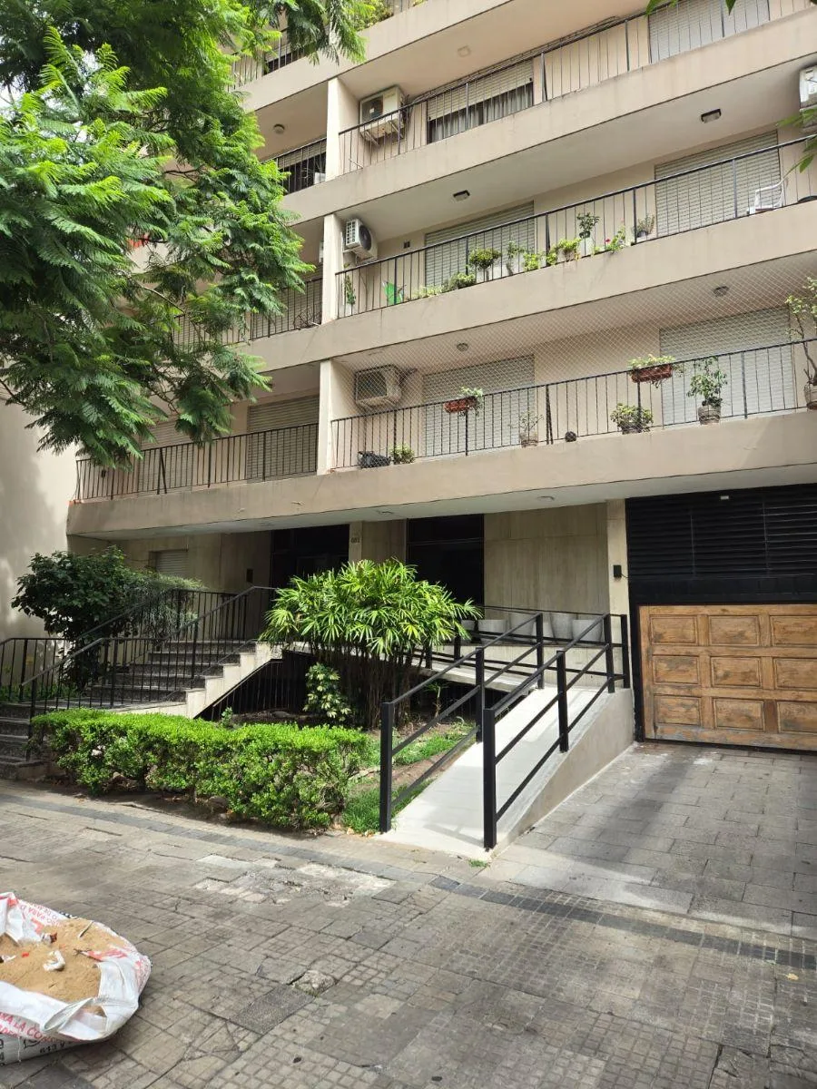 One-bedroom apartment with parking and balcony in La Plata