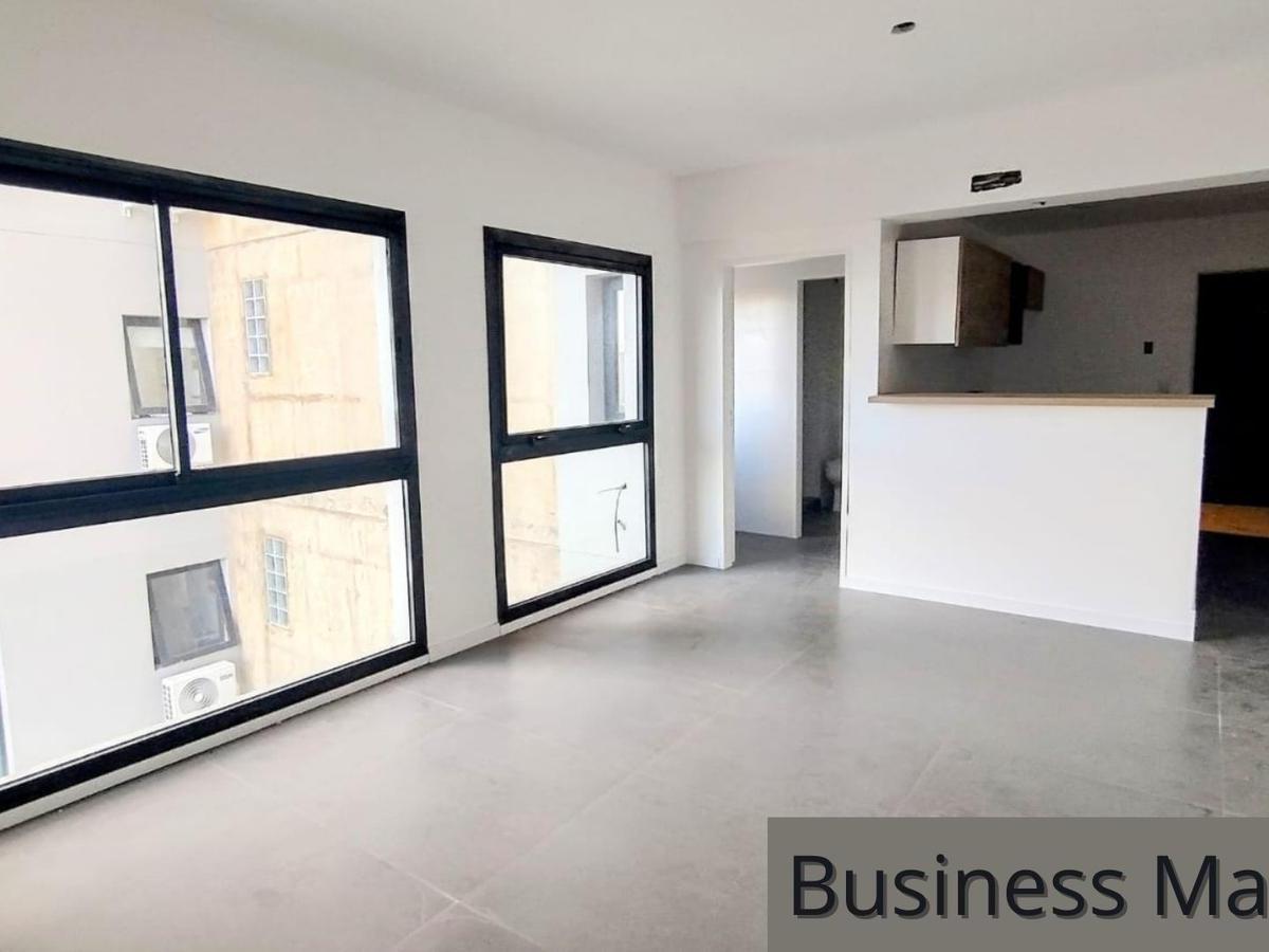 Monoambiente apto profesional en Parque Patricios