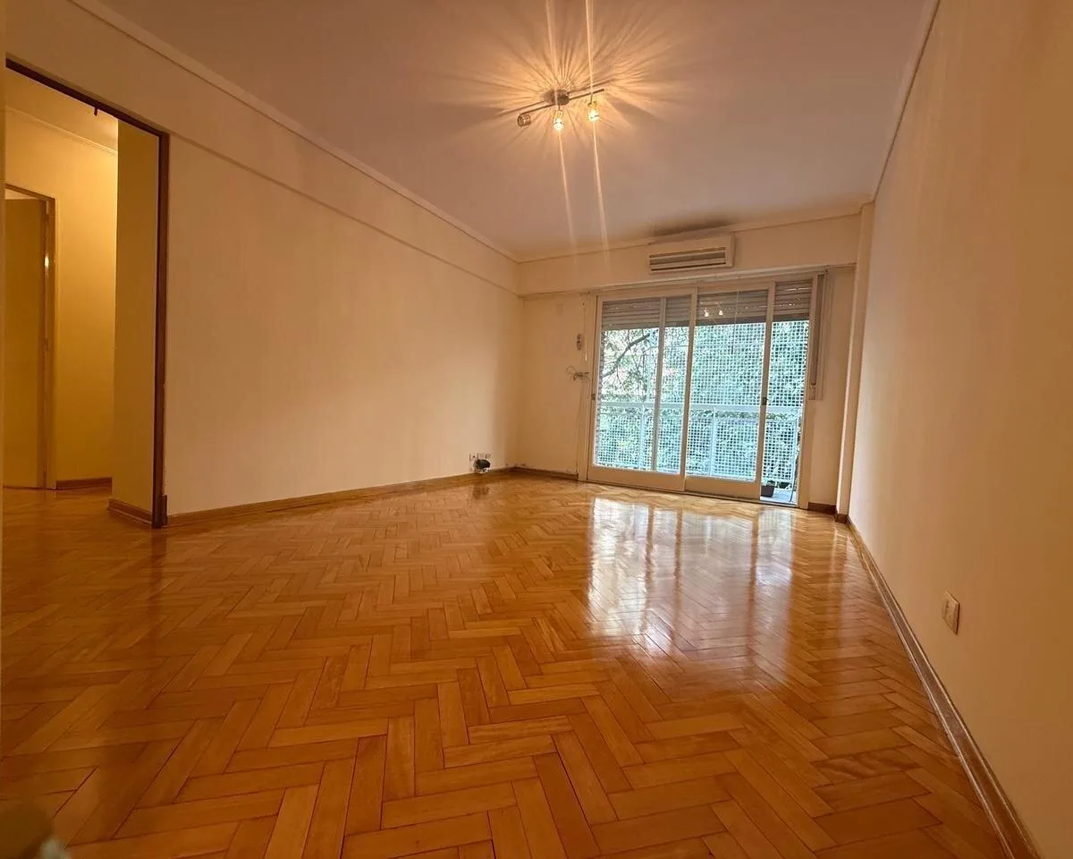Two-bedroom apartment with balcony in Villa Urquiza