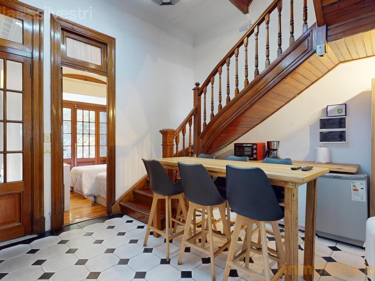 Room in a student residence in Flores