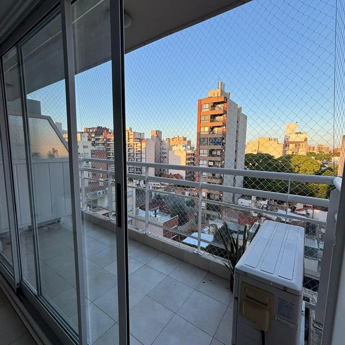 Monoambiente con balcón en Villa Urquiza