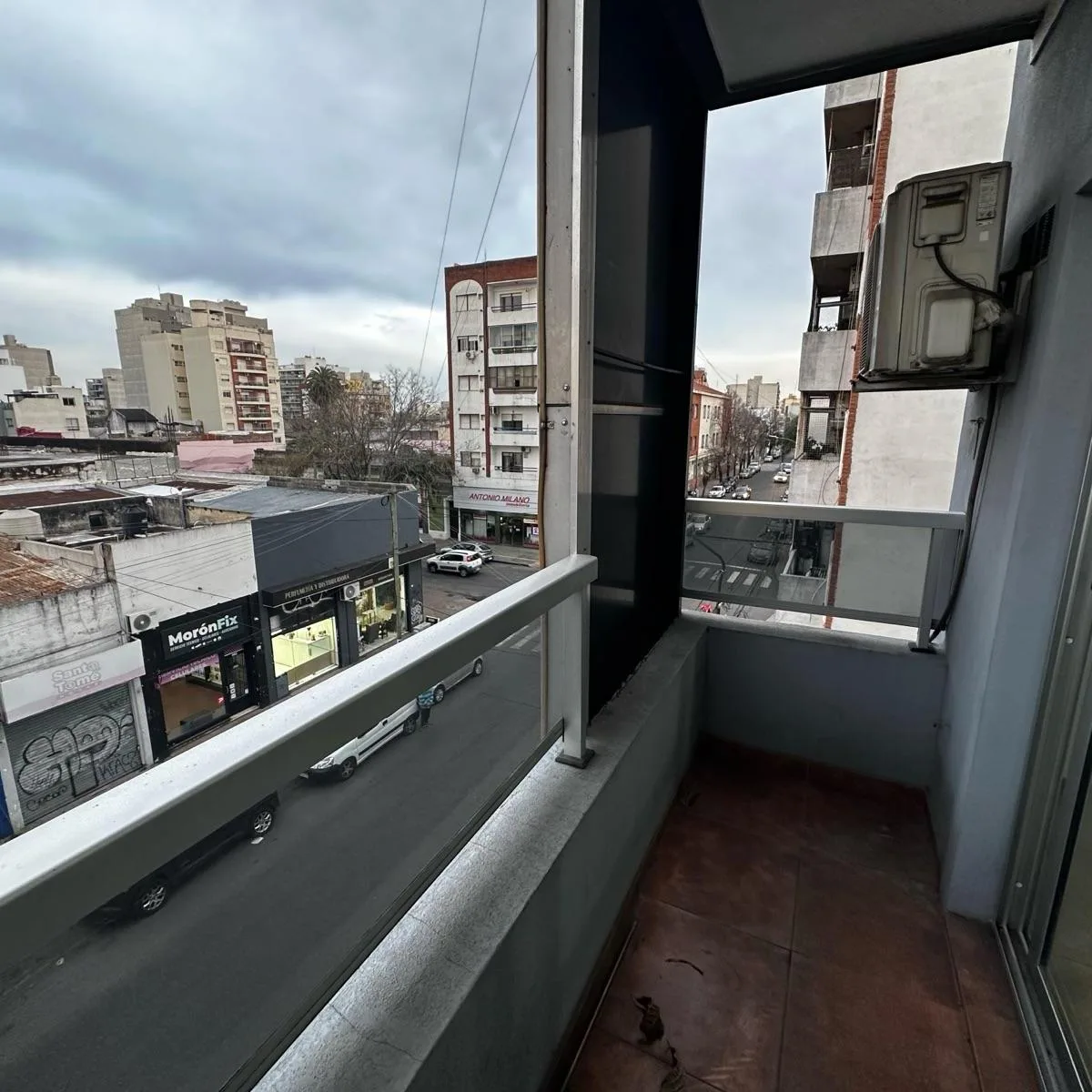 Studio apartment in Morón, near the city centre