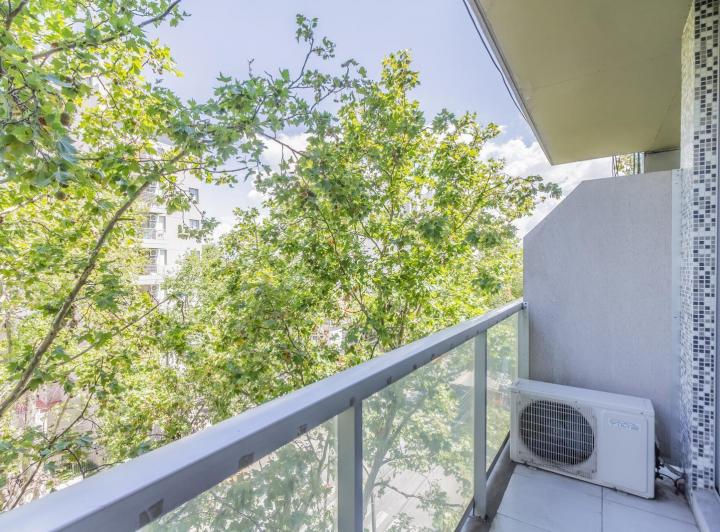 Monoambiente con balcón en Parque Chas