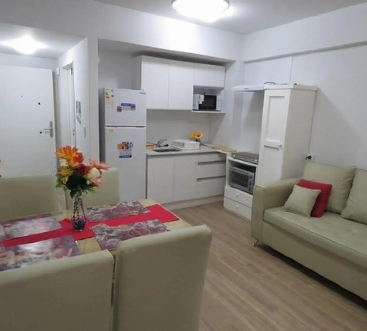 Monoambiente en alquiler con balcón en Balvanera