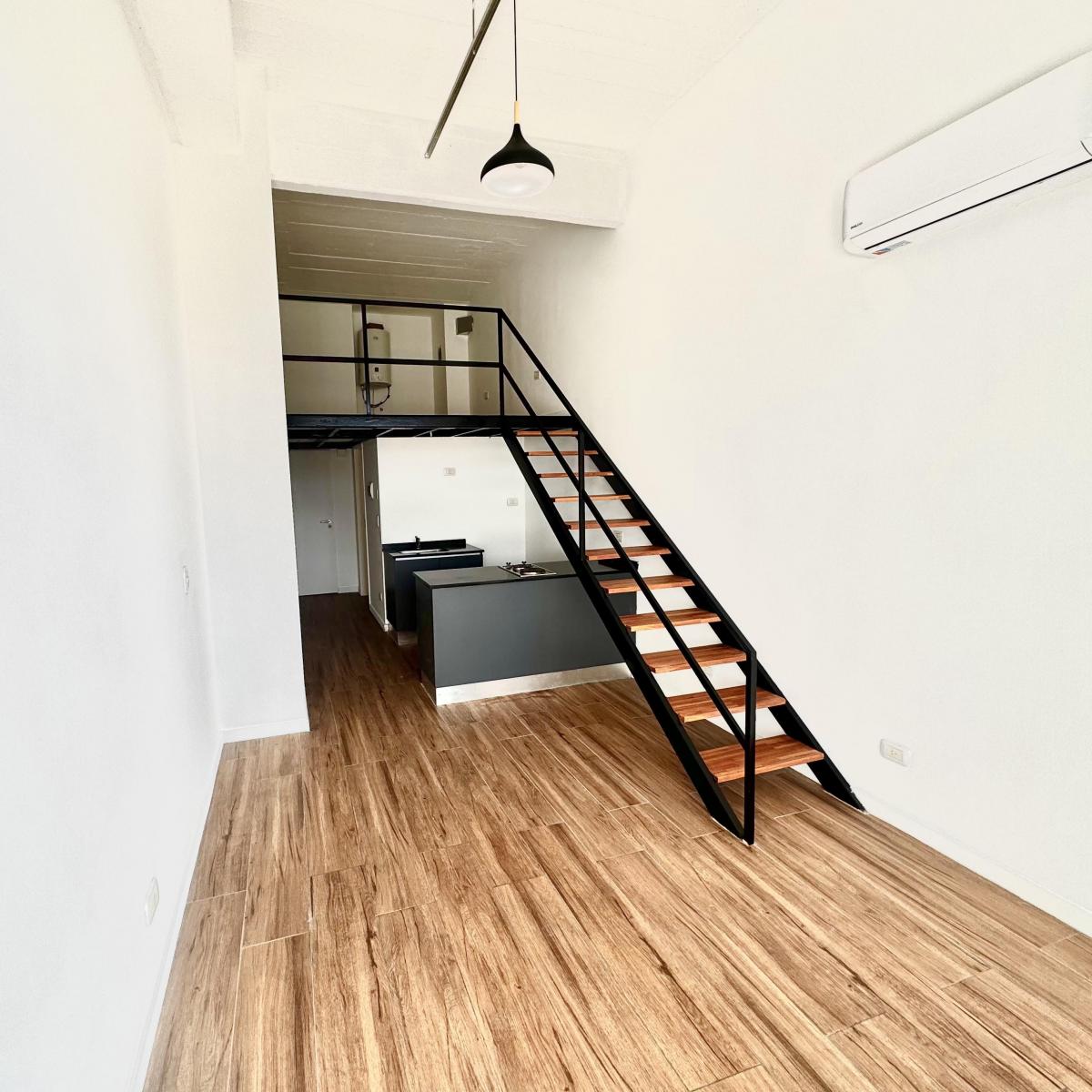 Loft de 1 dormitorio con balcón en Parque Chacabuco