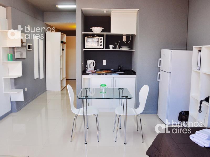 Kitnet mobiliada para aluguel temporário em San Telmo