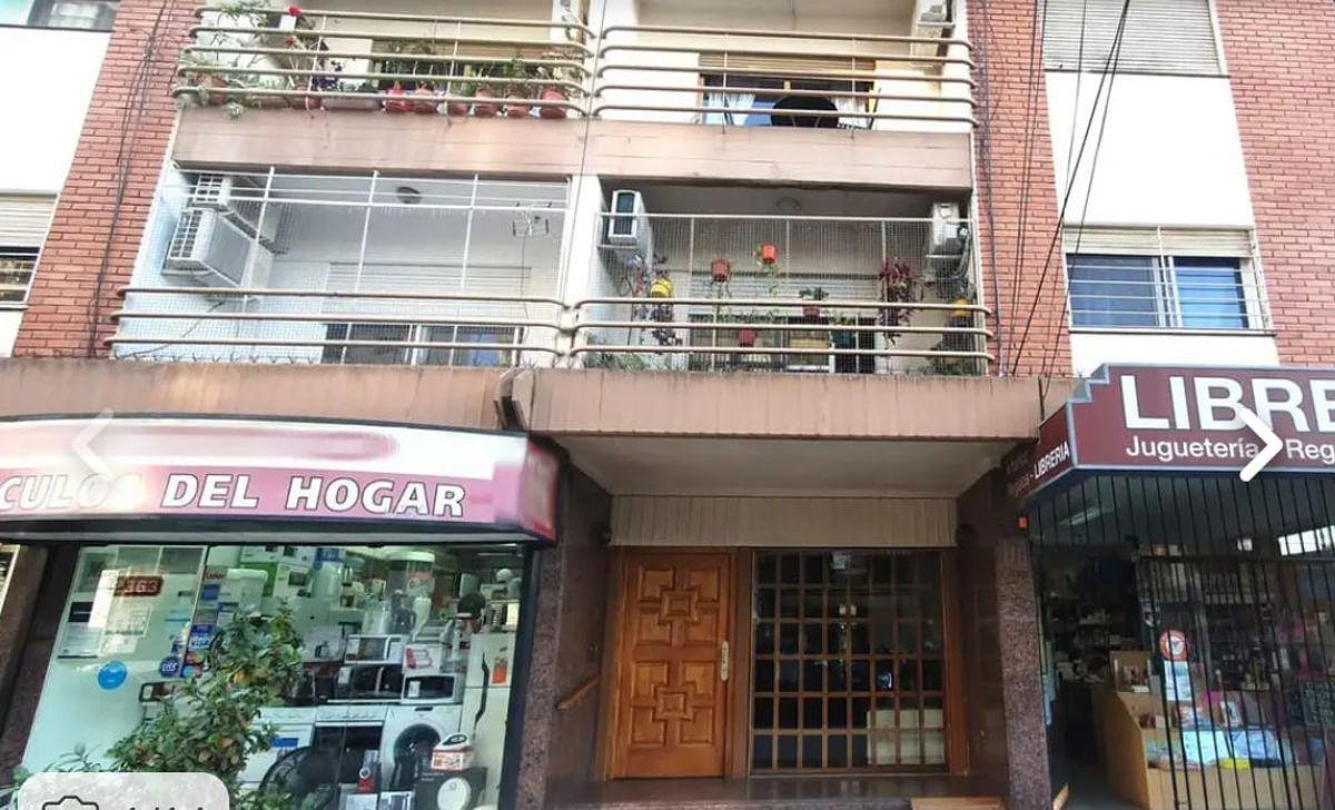 Departamento de 3 ambientes con balcón, cochera y 2 dormitorios en Villa Ballester