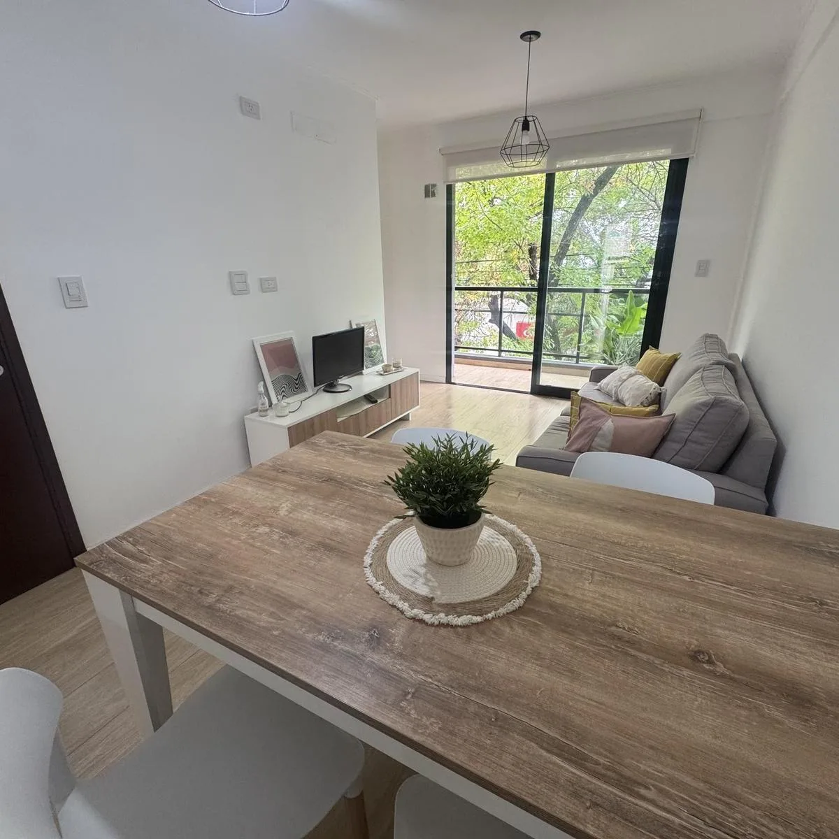 Apartamento de 1 dormitório para alugar em La Plata